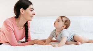 Estimular las Primeras Conversaciones de tu Bebé